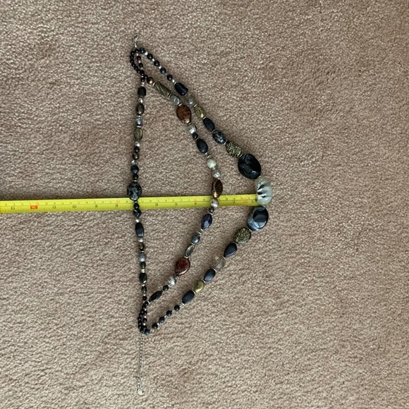 Three Tier Chunky Beaded Necklace Black/Silver - Picture 7 of 9